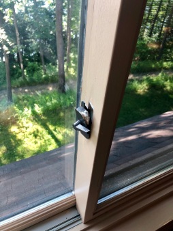 Failure of this window lock represented a bit of a security risk. Fortunately, there is a room safe!